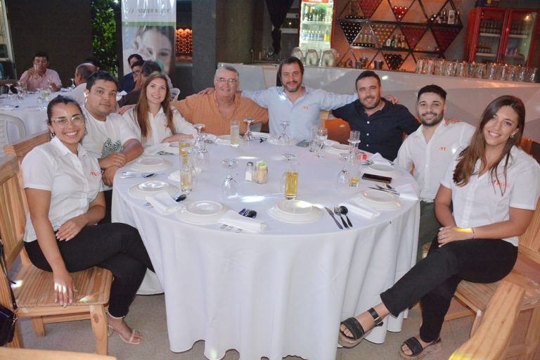 Festejamos Juntos un 2023 de éxitos y amistad