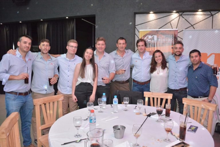 Festejamos Juntos un 2023 de éxitos y amistad
