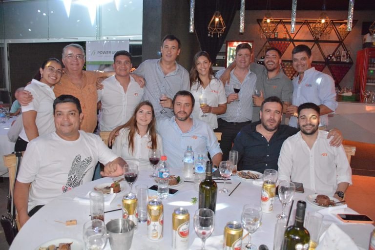Festejamos Juntos un 2023 de éxitos y amistad