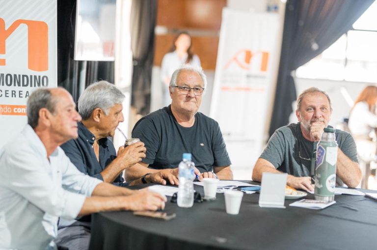 Remate televisado de la pampa húmeda desde la Sociedad Rural de Río Cuarto