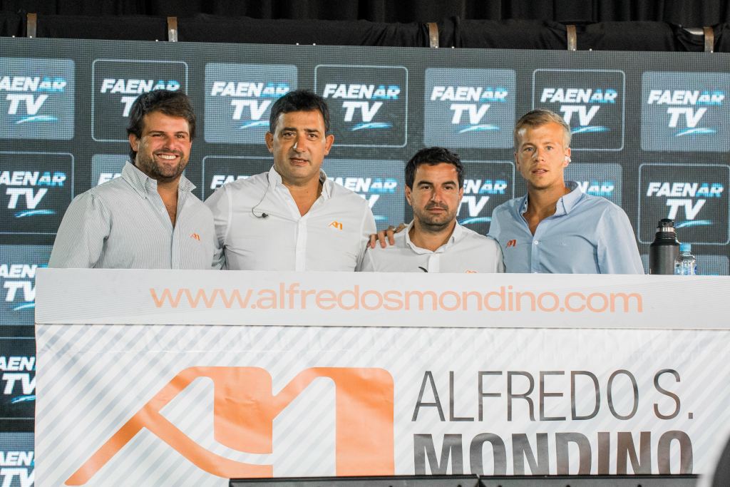 Remate televisado de la pampa húmeda desde la Sociedad Rural de Río Cuarto